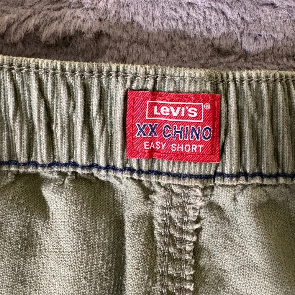 Levis XX Chino Easy Short Mens XXL Sage Green Corduroy Elastic Waist A7366-0031